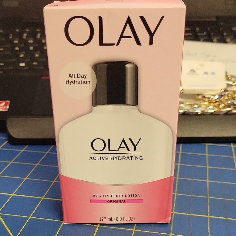 Olay Active Hydrating Beauty Fluid Lotion New In Box